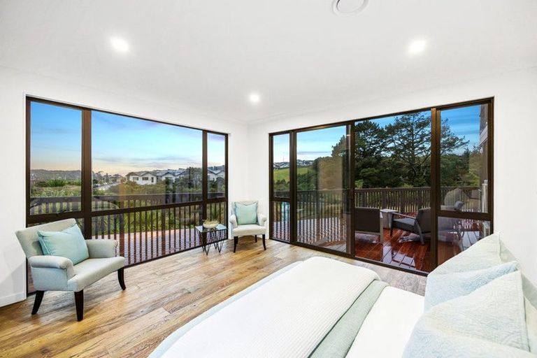 Photo of property in 101 Glenvar Ridge Road, Long Bay, Auckland, 0630