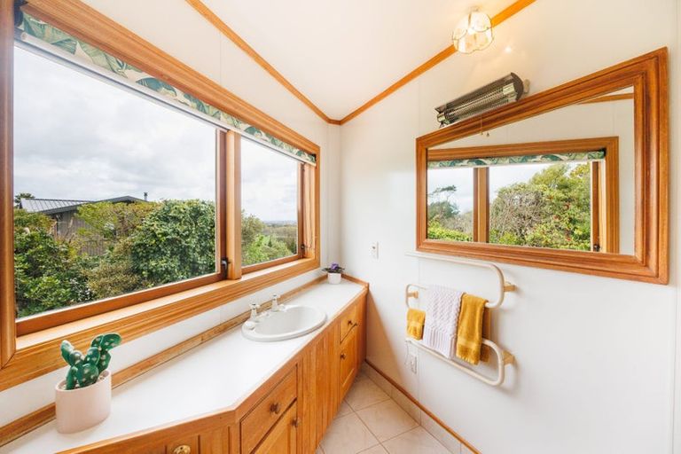 Photo of property in 96 Clifton Terrace, Fitzherbert, Palmerston North, 4410