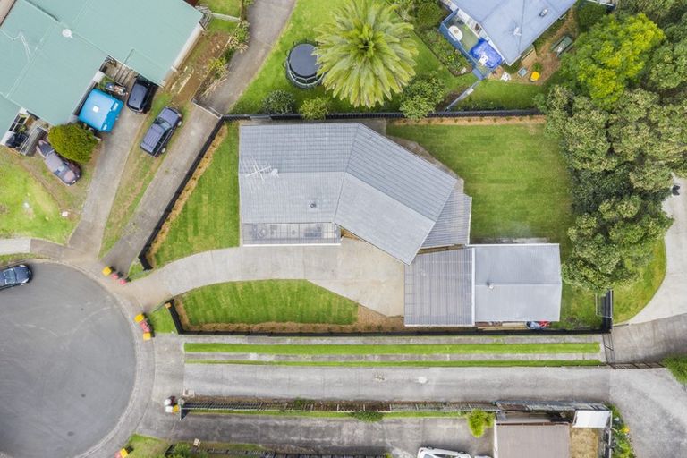Photo of property in 14 Dunstall Place, Mangere Bridge, Auckland, 2022