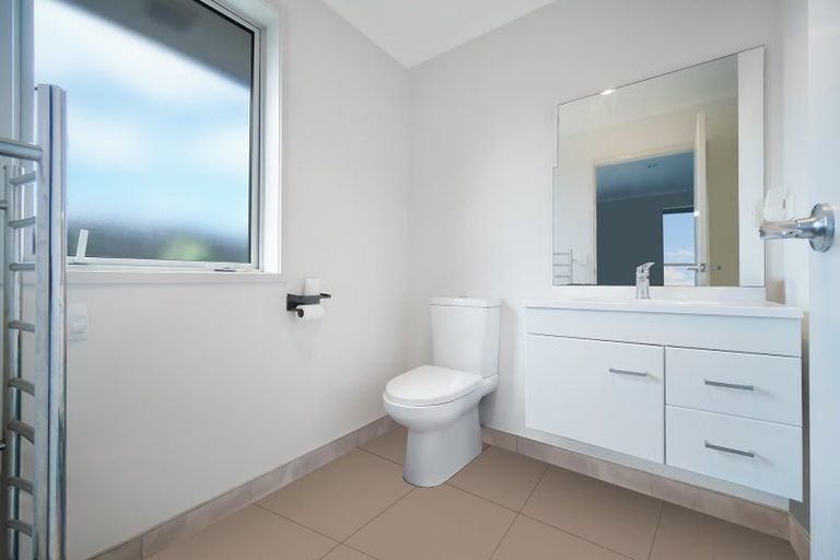Photo of property in 16 Mataoho Lane, Mangere East, Auckland, 2024