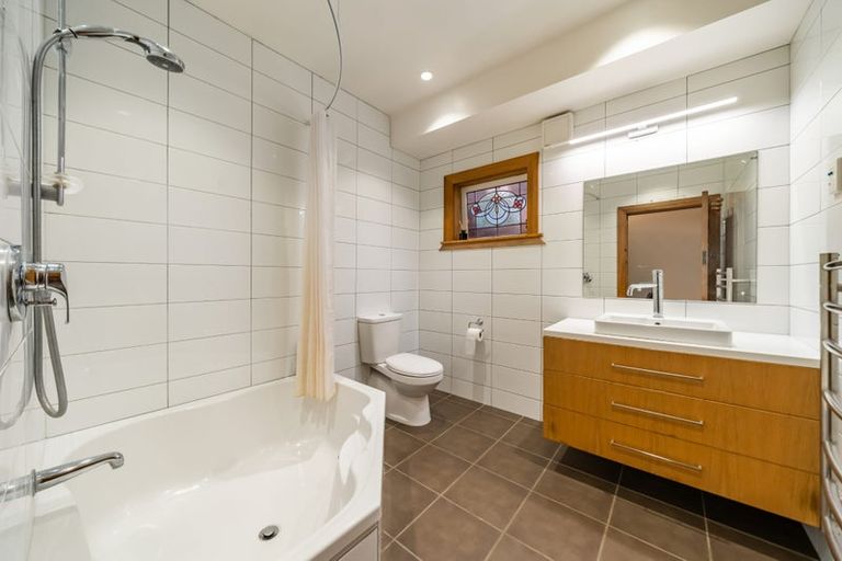 Photo of property in 9 Mckenzie Terrace, Te Aro, Wellington, 6011