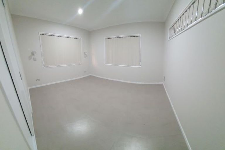 Photo of property in 27 Hoteo Avenue, Papatoetoe, Auckland, 2025