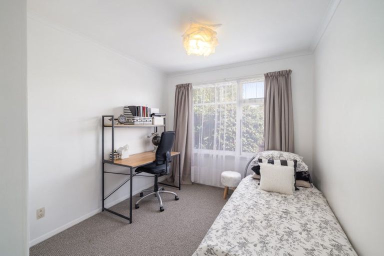 Photo of property in 1/48 Staveley Street, Avonhead, Christchurch, 8042