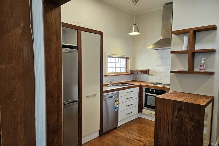 Photo of property in 183 Edgeware Road, Edgeware, Christchurch, 8013