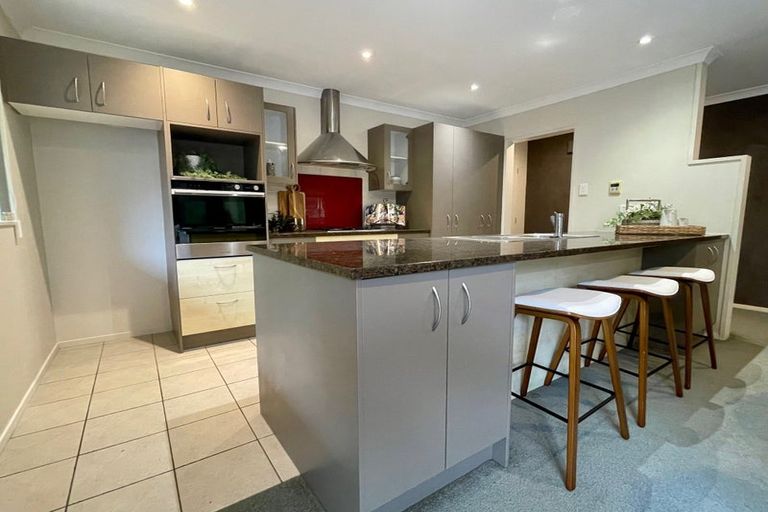 Photo of property in 15 Reidy Place, Pukekohe, 2120