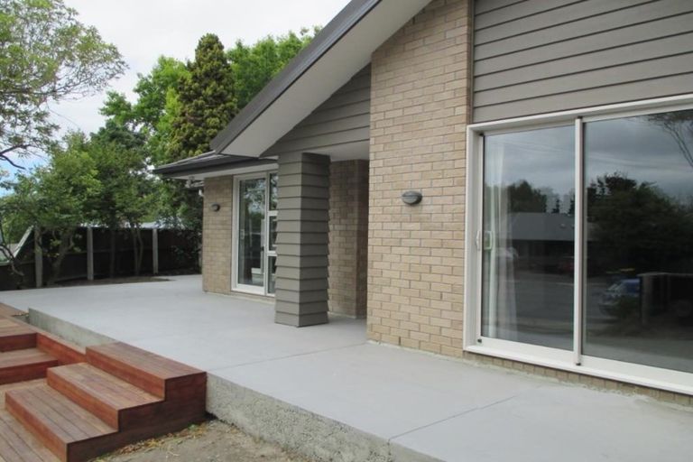 Photo of property in 206 Centaurus Road, Saint Martins, Christchurch, 8022