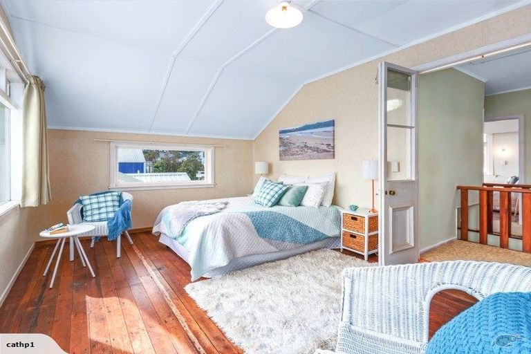 Photo of property in 30 Steyne Avenue, Plimmerton, Porirua, 5026