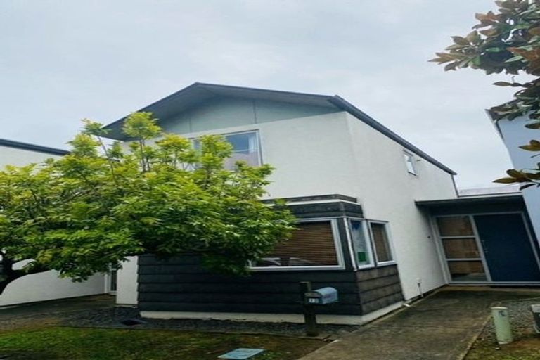 Photo of property in 12 Haven Drive, East Tamaki, Auckland, 2013