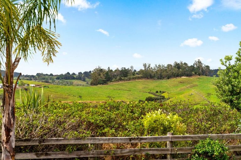 Photo of property in 1274 State Highway 1, Oakleigh, Whangarei, 0171