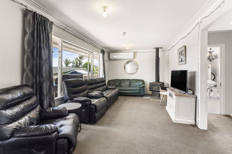 Photo of property in 39a Baird Street, Howick, Auckland, 2014