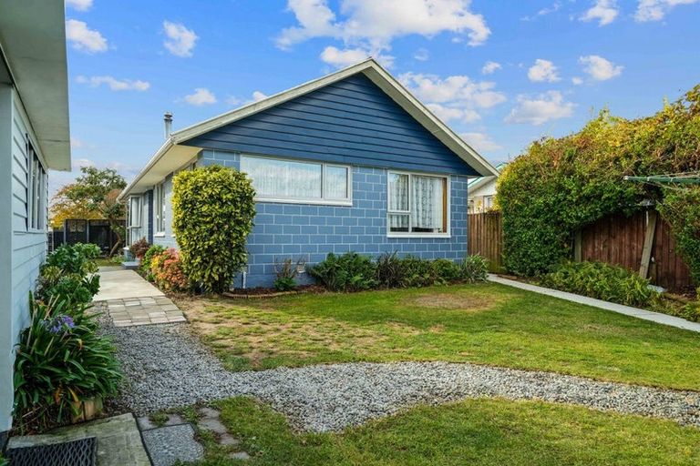 Photo of property in 41 Kathleen Crescent, Hornby, Christchurch, 8042
