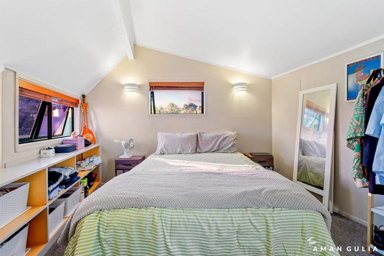 Photo of property in 33 Waipuia Place, Greenhithe, Auckland, 0632