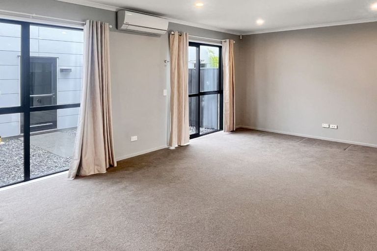 Photo of property in 4 Brian Keogh Lane, Wigram, Christchurch, 8025