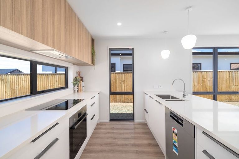 Photo of property in 7 Pipipi Lane, Halswell, Christchurch, 8025