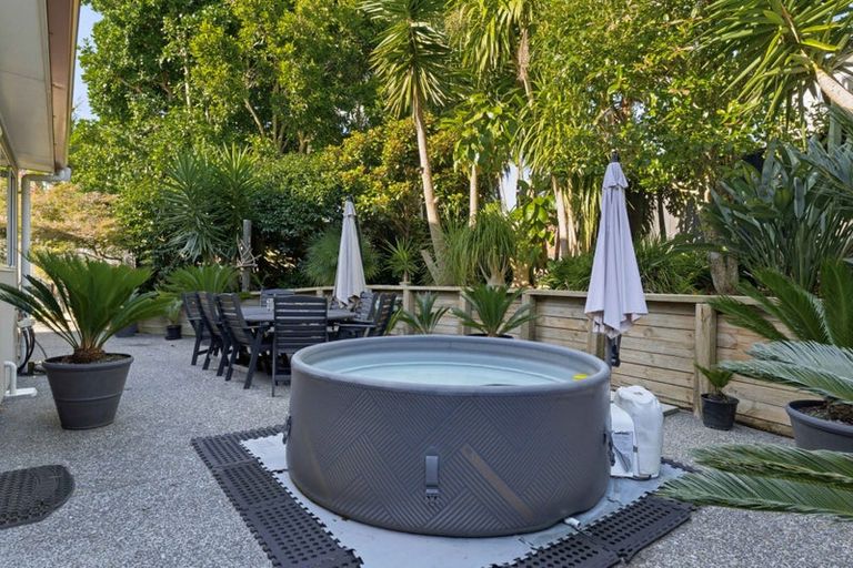 Photo of property in 5 Summerfield Lane, Albany, Auckland, 0632