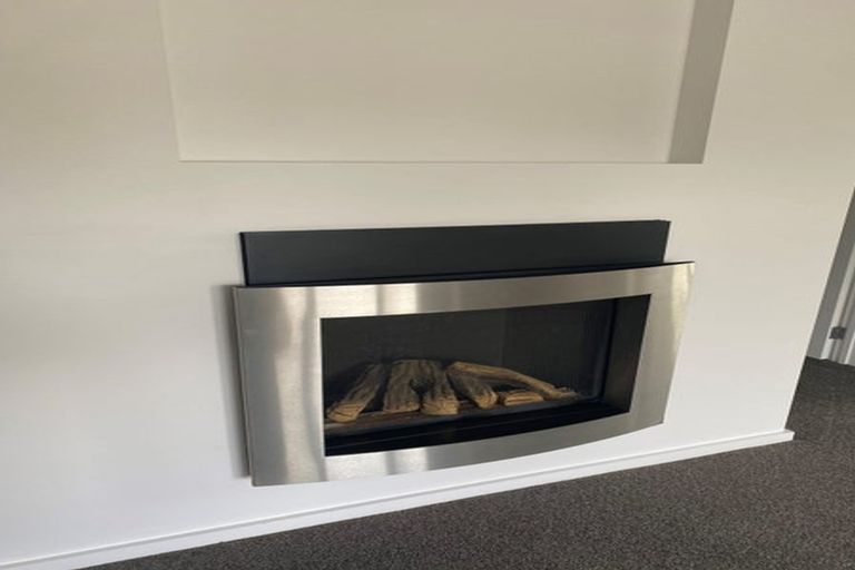 Photo of property in 26 West Lynn Road, Titirangi, Auckland, 0604