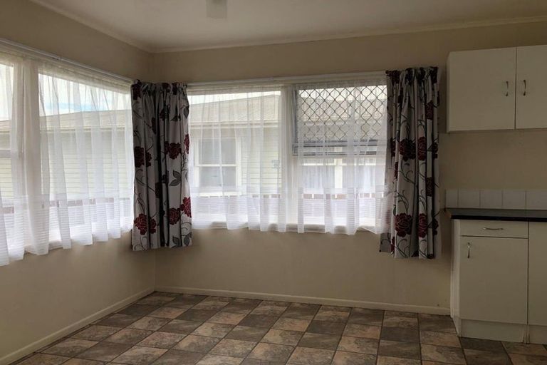 Photo of property in 58 Friedlanders Road, Manurewa, Auckland, 2102