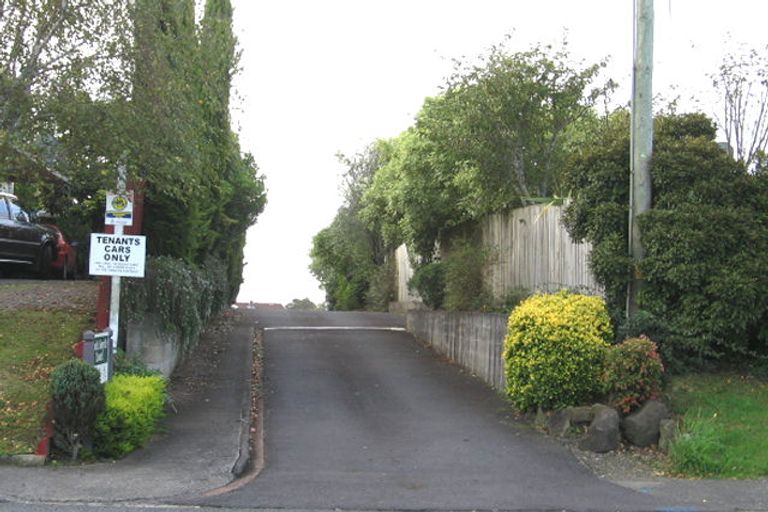 Photo of property in 1/14 Royal Road, Massey, Auckland, 0614