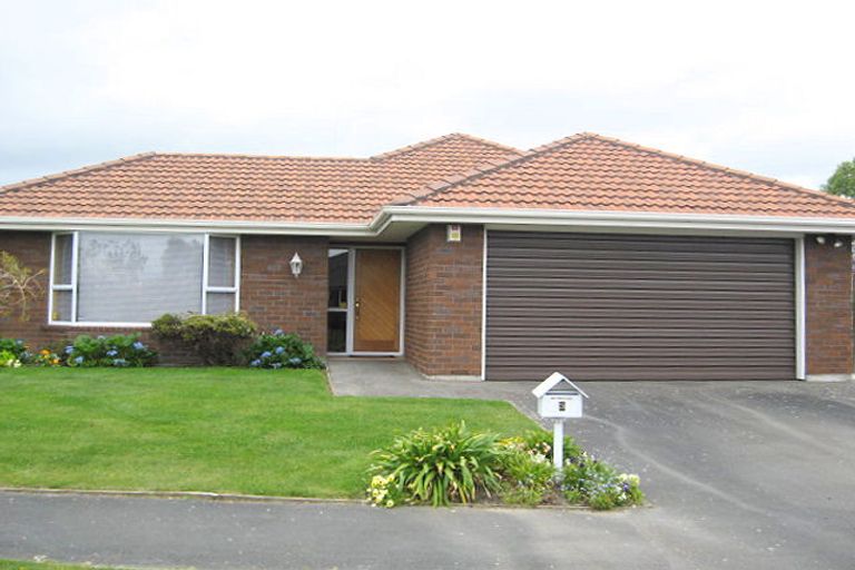 Photo of property in 3 Thornwood Place, Redwood, Christchurch, 8051