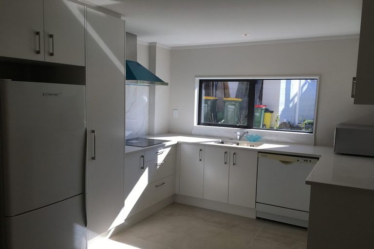 Photo of property in 64 Mayfair Crescent, Mairangi Bay, Auckland, 0630