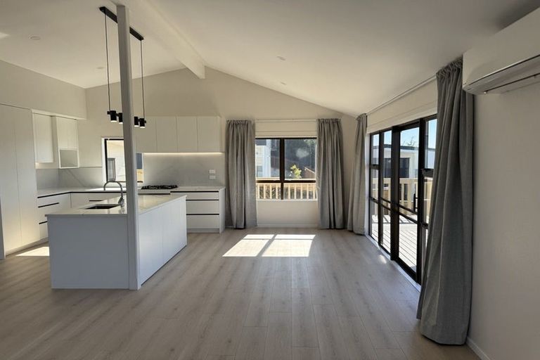 Photo of property in 2/5 Moorgreen Heights, Torbay, Auckland, 0630