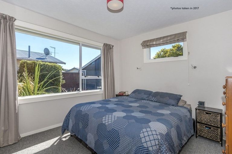 Photo of property in 67 Farquhars Road, Redwood, Christchurch, 8051