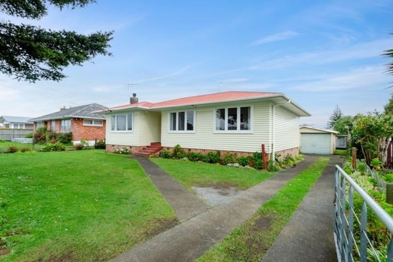Photo of property in 156 Russell Road, Manurewa, Auckland, 2102