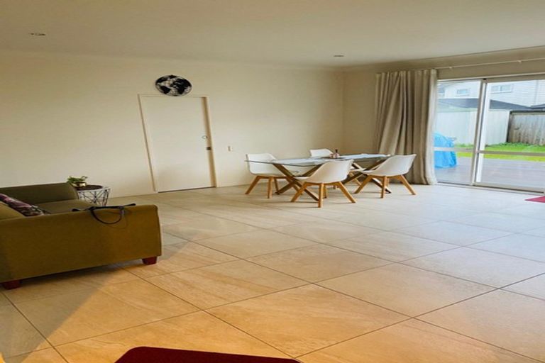 Photo of property in 5 Mccathie Drive, Flat Bush, Auckland, 2019