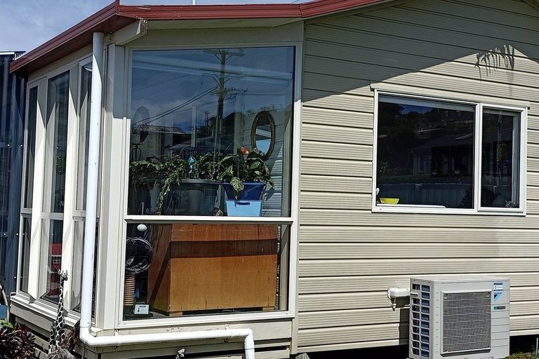 Photo of property in 50 Onslow Street, Bluff, 9814