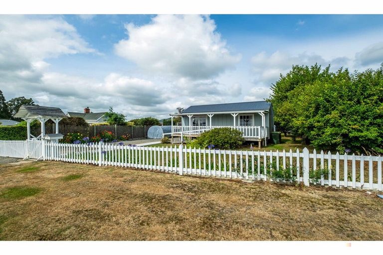 Photo of property in 10 Hillary Street, Waimate, 7924
