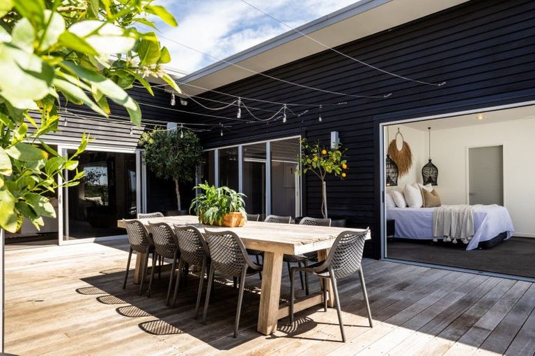 Photo of property in 257 Black Barn Road, Havelock North, 4294