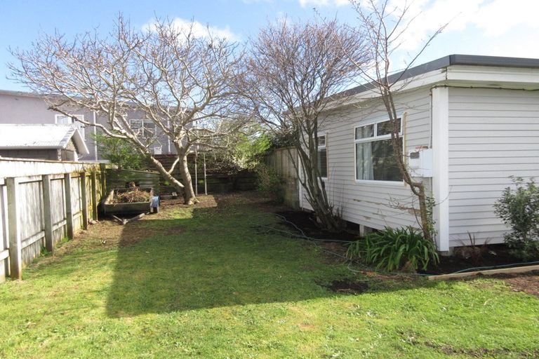 Photo of property in 1 Te Kupe Road, Paraparaumu Beach, Paraparaumu, 5032