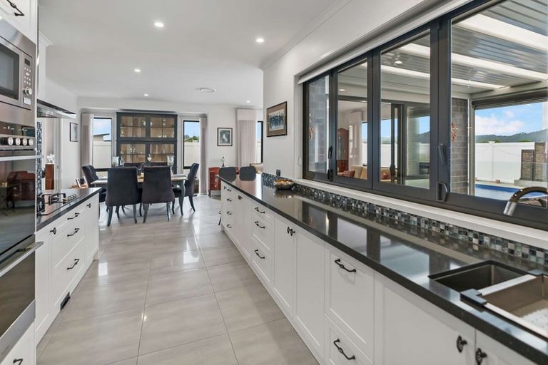 Photo of property in 3 Topping Place, Whitianga, 3510