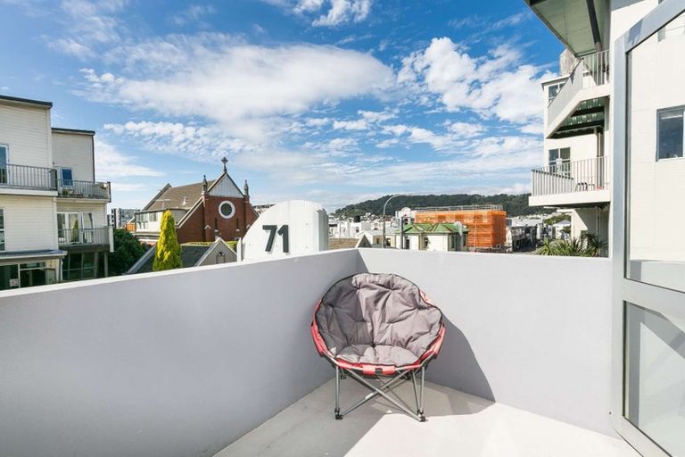 Photo of property in Qba Apartments, 5a/51 Webb Street, Mount Cook, Wellington, 6011