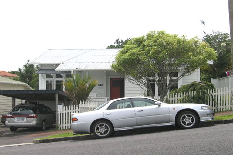 Photo of property in 17 Beaconsfield Street, Grey Lynn, Auckland, 1021