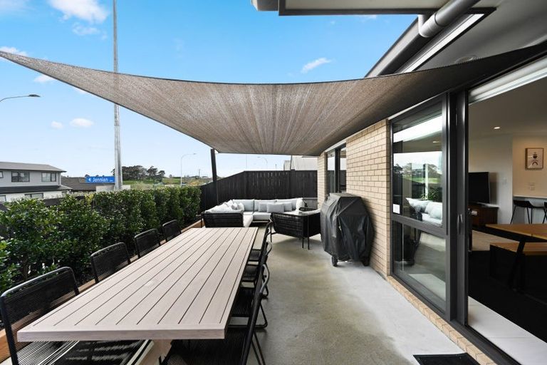 Photo of property in 8 Pragma Rise, Rototuna North, Hamilton, 3210