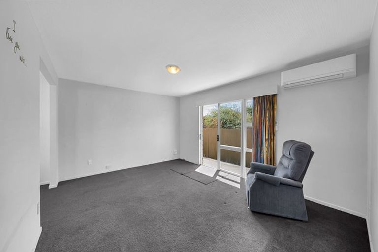 Photo of property in 1/35 Estuary Road, New Brighton, Christchurch, 8061