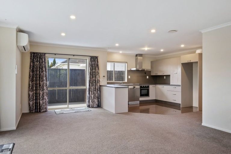 Photo of property in 28 Dorset Street, Levin, 5510
