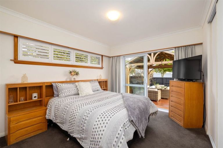 Photo of property in 52a Cutts Road, Russley, Christchurch, 8042