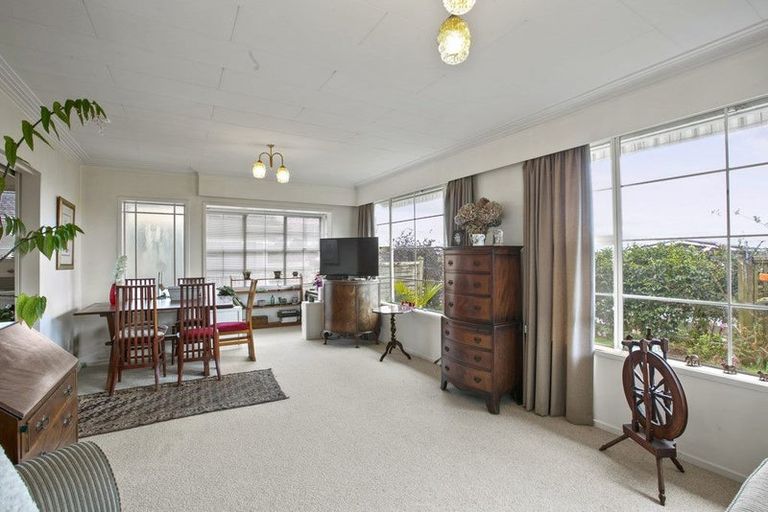 Photo of property in 38b Rimu Street, Strandon, New Plymouth, 4312