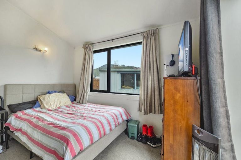 Photo of property in 76 Kawaha Point Road, Kawaha Point, Rotorua, 3010