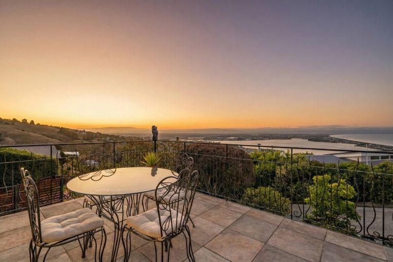 Photo of property in 152 Panorama Road, Clifton, Christchurch, 8081