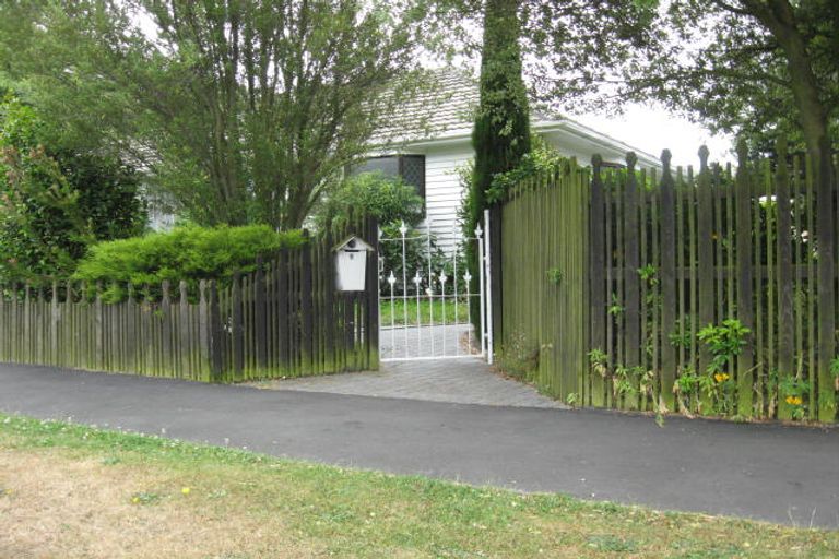 Photo of property in 1 Haynes Avenue, Upper Riccarton, Christchurch, 8041