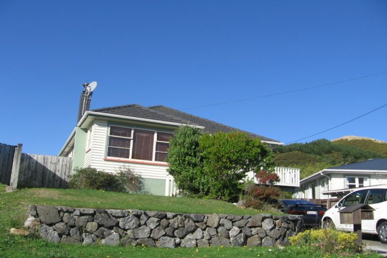 Photo of property in 38 Allen Terrace, Tawa, Wellington, 5028