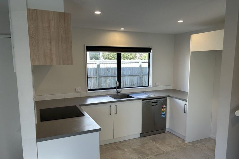 Photo of property in 2/26 Grove Road, Addington, Christchurch, 8024