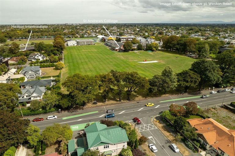 Photo of property in 10 Weston Road, St Albans, Christchurch, 8052