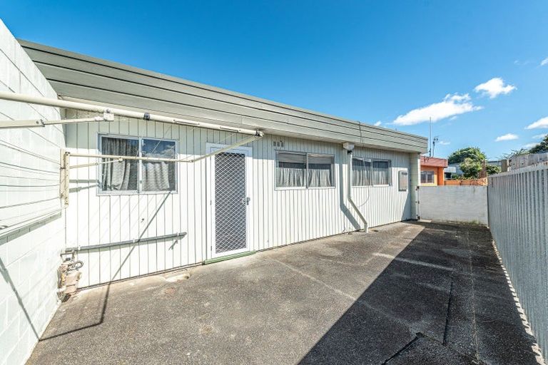 Photo of property in 1/54 Fitzherbert Avenue, Tawhero, Wanganui, 4501