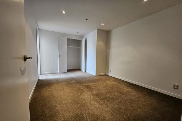 Photo of property in Piermont Apartments, 7d/82 Cable Street, Te Aro, Wellington, 6011