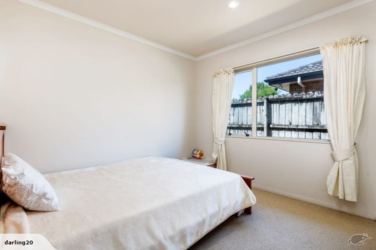 Photo of property in 80 Hillwell Drive, Henderson, Auckland, 0612