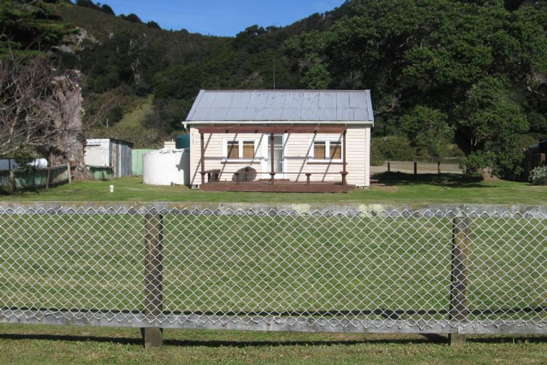 Photo of property in 15 Pataua Street, Pataua South, Onerahi, 0192